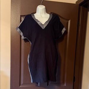 bebe Black and Silver Short Sleeve Dress
